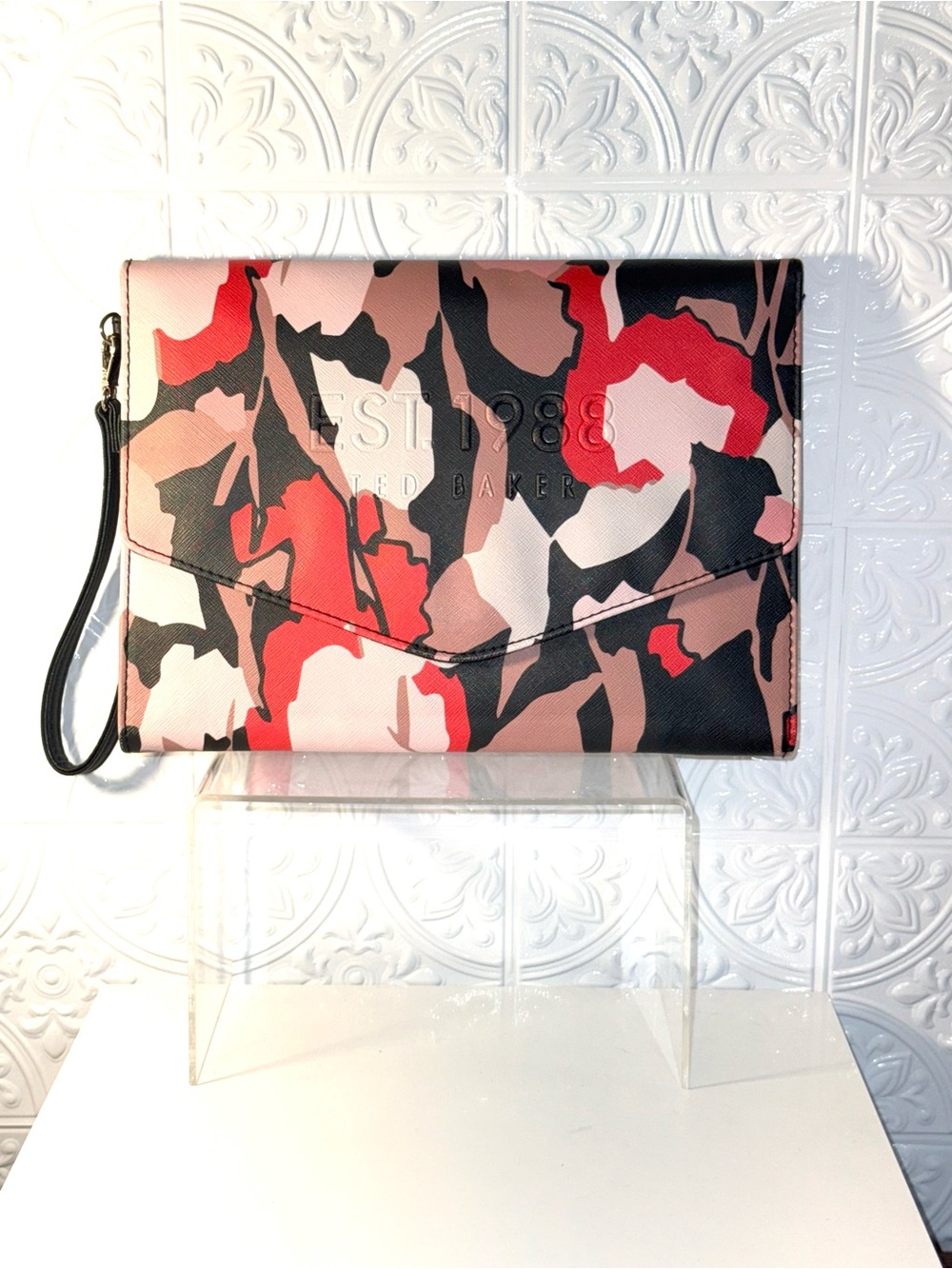 NWOT Pristine Condition Ted Baker Clutch/Envelope